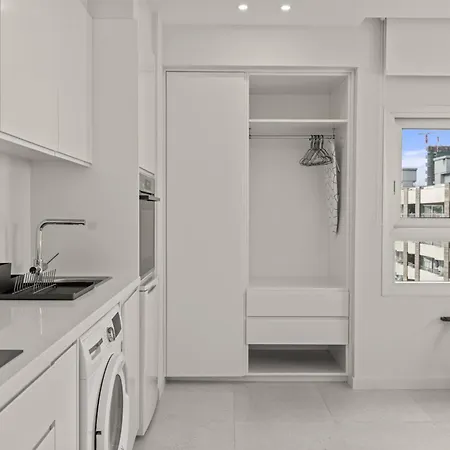 Phaedrus Living: Seaside Residences 05 アパート リマソール