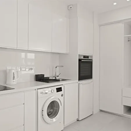 Phaedrus Living: Seaside Residences 05