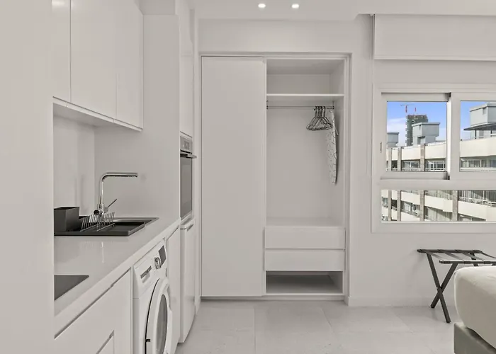 Phaedrus Living: Seaside Residences 05 Appartamento Limisso