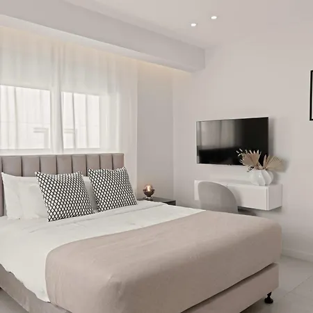 Apartment Phaedrus Living: Seaside Residences 05 *